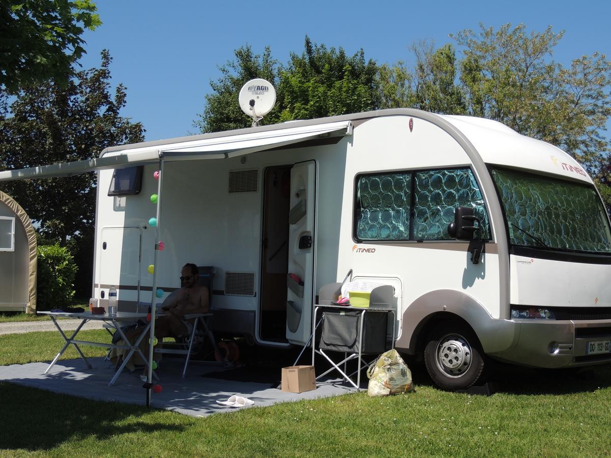 Camping L'Arada Parc Hotel Sonzay Buitenkant foto